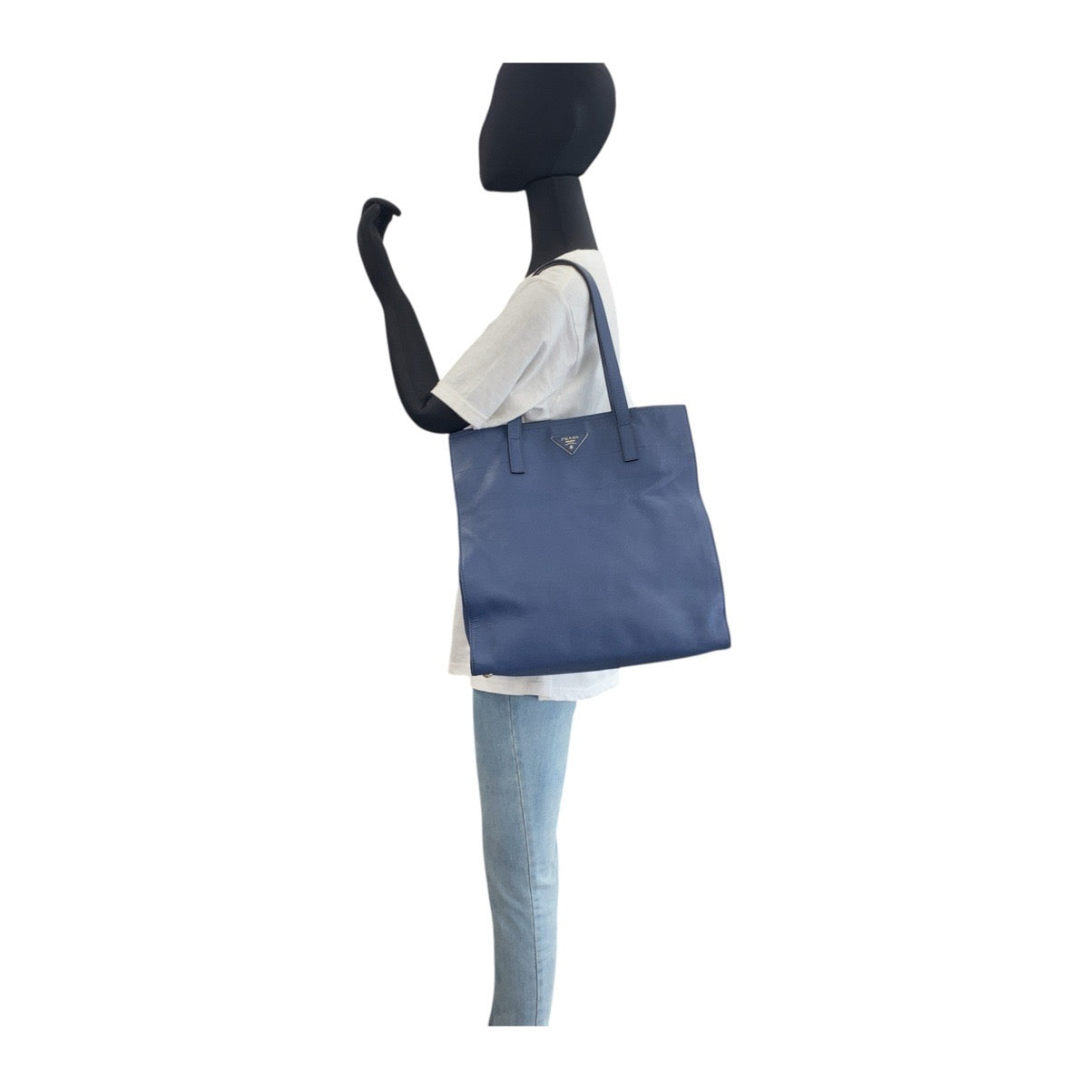 17063
PRADA プラダ サフィアーノ 三角ロゴプレート ネイビー シルバー金具 レザー 227 31/S トートバッグ ショルダーバッグ 男女兼用  レディース AB55