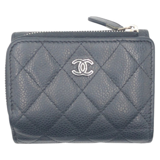 17118
CHANEL シャネル マトラッセ ココマーク ブラック 黒 キャビアスキン 三つ折り財布 折り財布 コンパクトウォレット  レディース