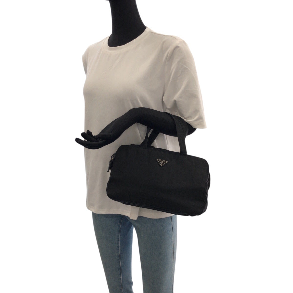 17129
PRADA プラダ テスート 三角ロゴプレート ブラック 黒 シルバー金具 ナイロン ハンドバッグ レディース AB
