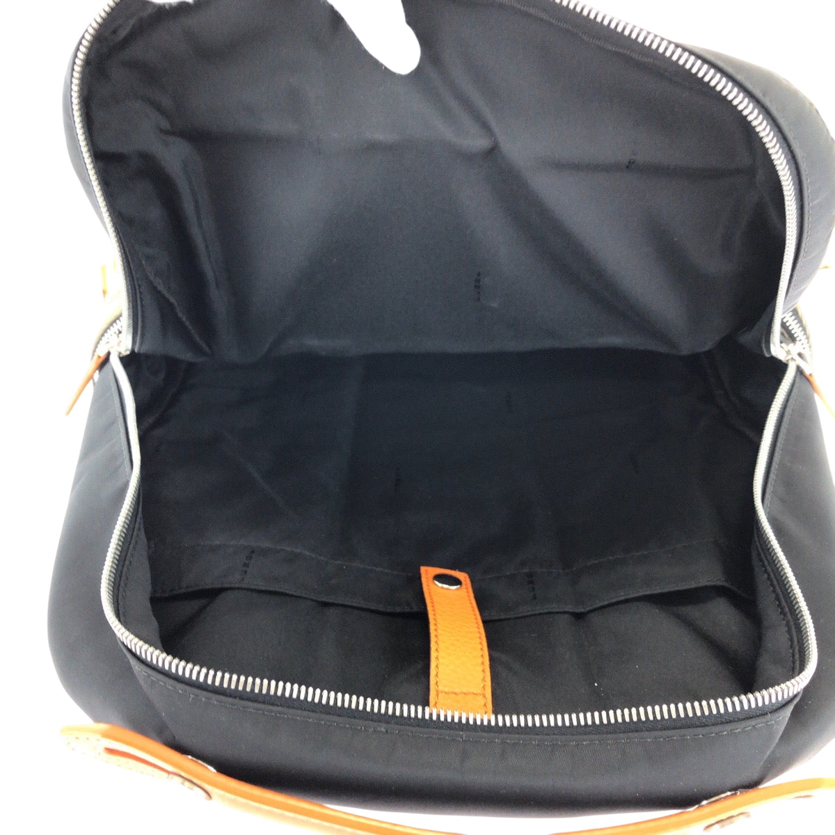 17139
FENDI フェンディ ズッカ柄 ブラック オレンジ カーキ シルバー金具 キャンバス / ナイロン 7VZ048 リュックサック バックパック  メンズ AB74