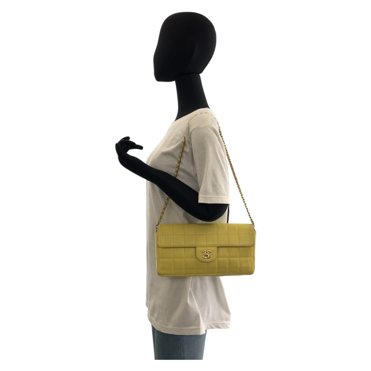 17147
CHANEL シャネル チョコバー ココマーク ターンロック イエロー ゴールド金具 ショルダーバッグ ポシェット  レディース AB180