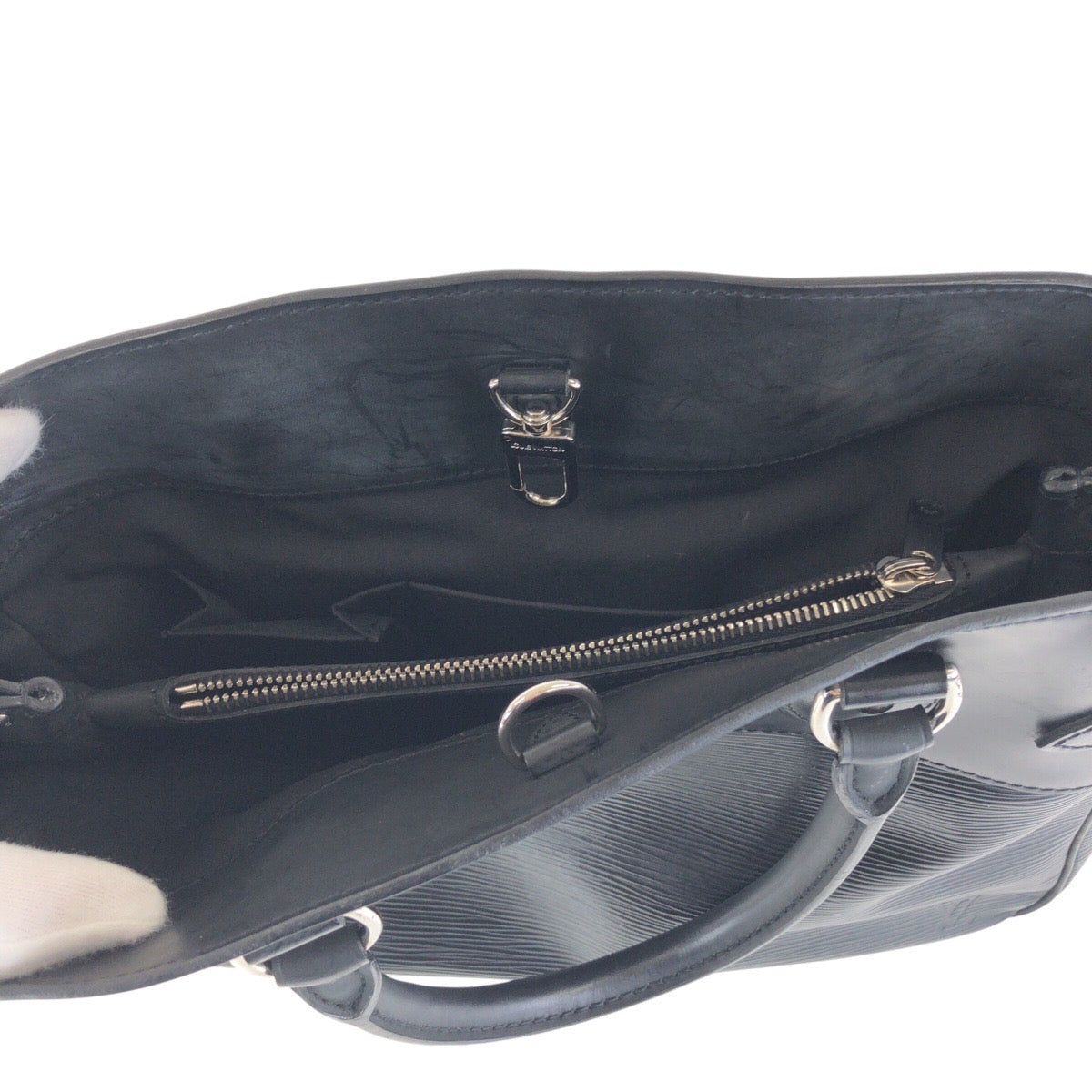 17148
LOUIS VUITTON ルイヴィトン エピ パッシィ PM ノワール ブラック 黒 シルバー金具 レザー M59262 トートバッグ ハンドバッグ  レディース