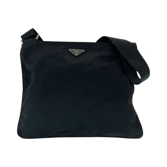 17161
PRADA プラダ テスート 三角ロゴプレート ブラック 黒 シルバー金具 ナイロン ショルダーバッグ サコッシュ  レディース ABP39