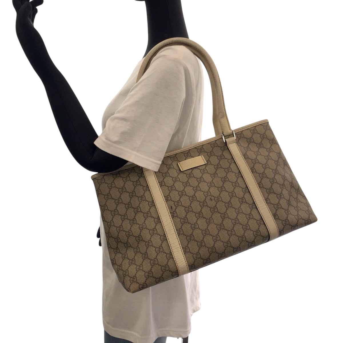 17165
GUCCI グッチ ベージュ アイボリー シルバー金具 GGスプリームキャンバス 114695 トートバッグ ショルダーバッグ  レディース AB28