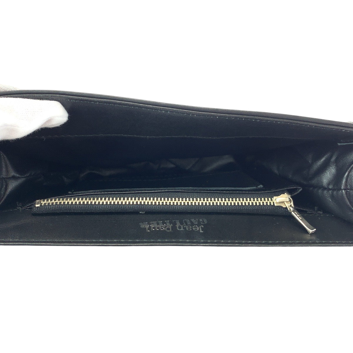 17168
Jean Paul Gaultier ジャンポール ゴルチェ ロゴ ブラック 黒 シルバー金具 レザー ショルダーバッグ ポシェット  レディース
