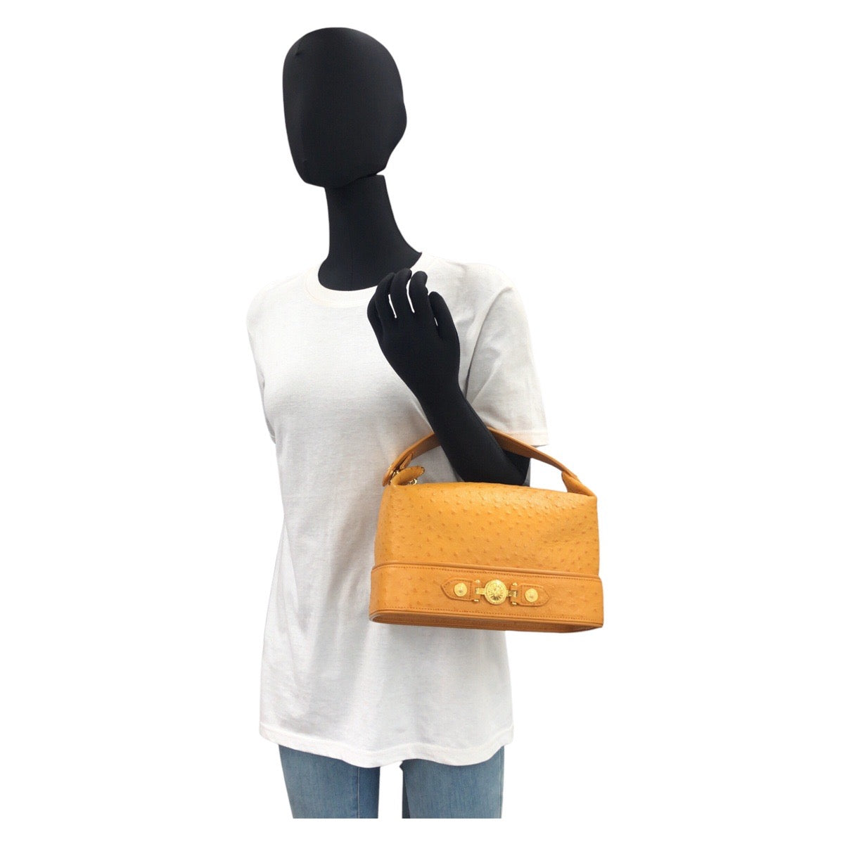 17175
VERSACE ヴェルサーチ ヴィンテージ サンバースト 型押し イエロー ゴールド金具 レザー ハンドバッグ バニティバッグ  レディース A75