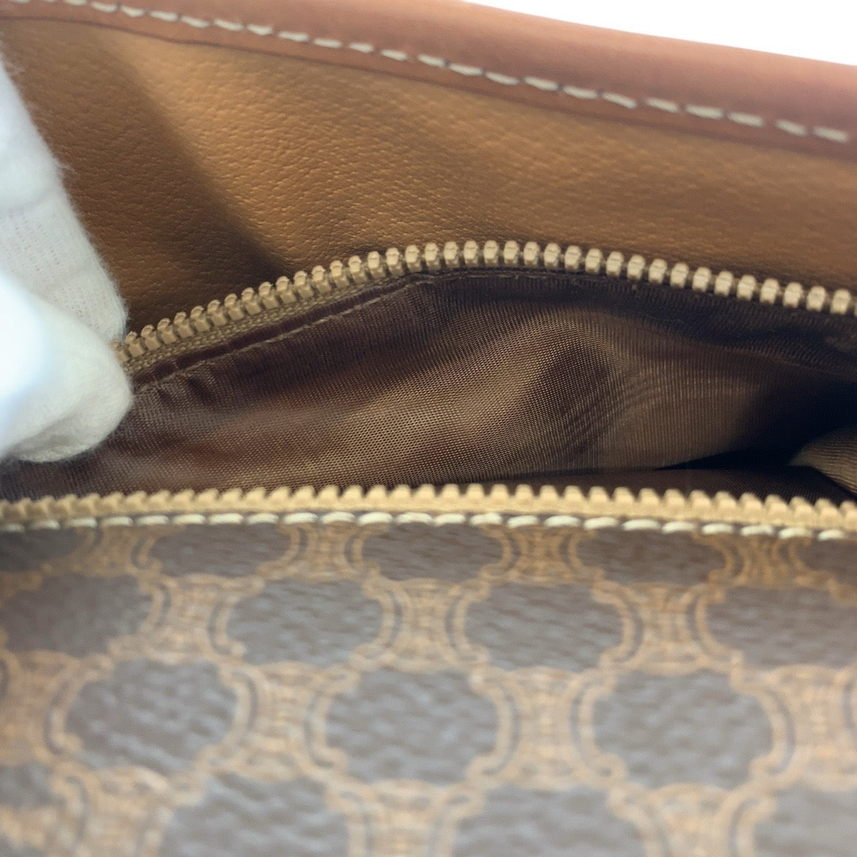 17183
CELINE セリーヌ マカダム ブラウン ゴールド金具 PVC / レザー ショルダーバッグ ポシェット  レディース AB38
