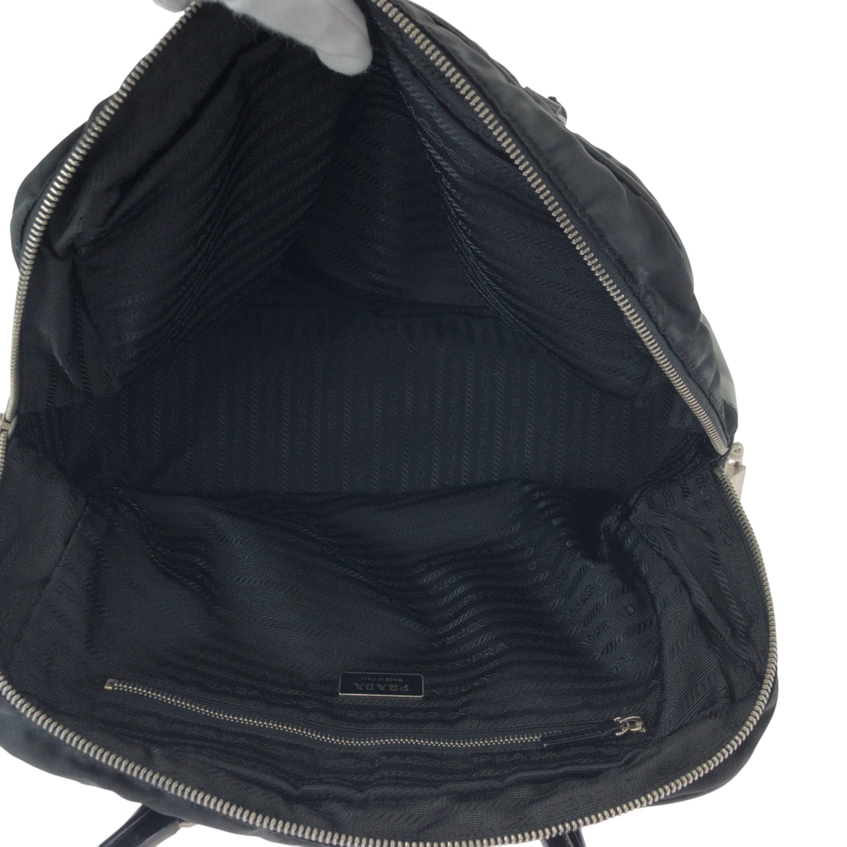 17185
PRADA プラダ テスート 三角ロゴプレート ブラック 黒 シルバー金具 ナイロン トートバッグ ショルダーバッグ  レディース ABP40