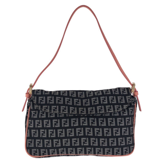 17188
FENDI フェンディ ズッキーノ ブラック 黒 ピンク ゴールド金具 キャンバス / レザー ショルダーバッグ  レディース