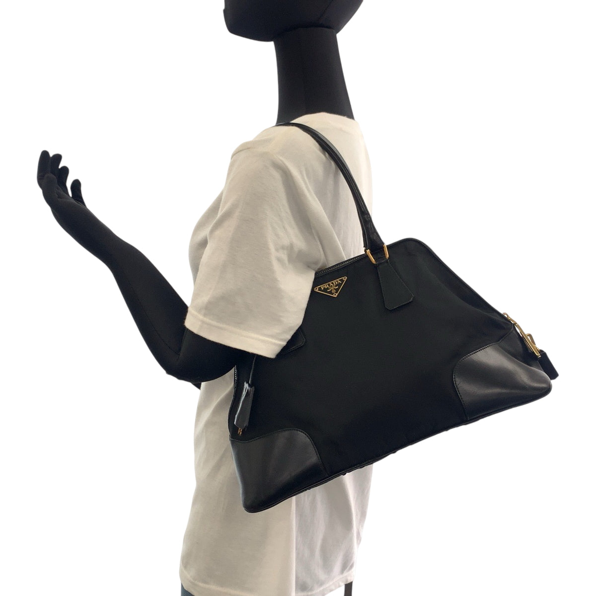 17196
PRADA プラダ テスート 三角ロゴプレート ブラック 黒 ゴールド金具 ナイロン ハンドバッグ トートバッグ ショルダーバッグ  レディース ABP42