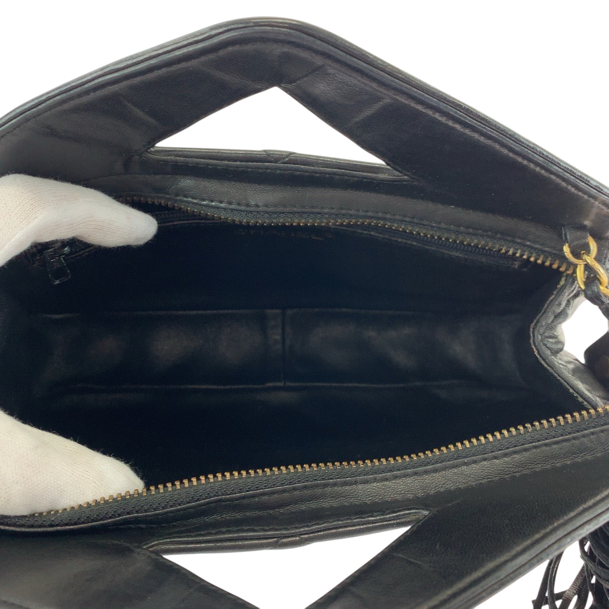 17199
CHANEL シャネル ヴィンテージ マトラッセ ココマーク フリンジ ブラック 黒 ゴールド金具 ラムスキン チェーンショルダーバッグ 肩掛け  レディース