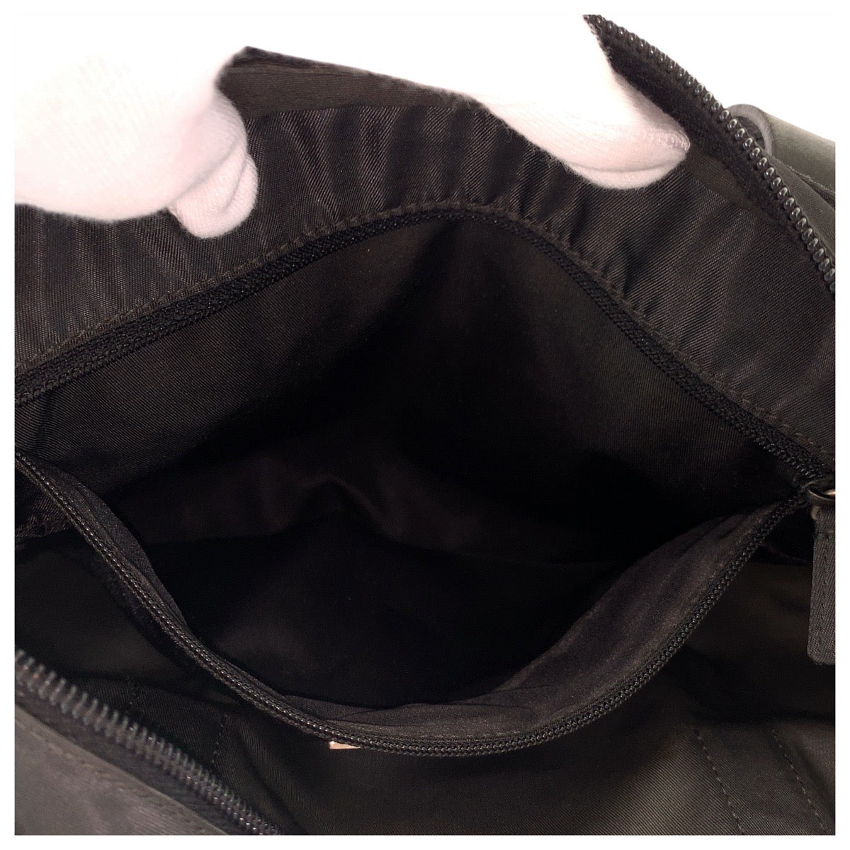 17223
PRADA プラダ テスート 三角ロゴプレート ブラック 黒 シルバー金具 ナイロン トートバッグ ショルダーバッグ  レディース