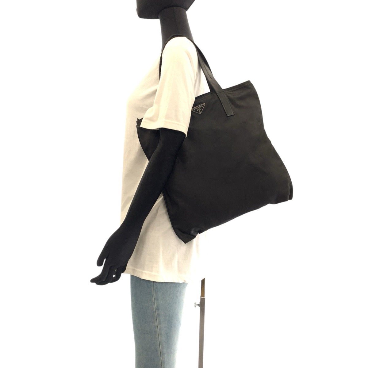 17223
PRADA プラダ テスート 三角ロゴプレート ブラック 黒 シルバー金具 ナイロン トートバッグ ショルダーバッグ  レディース