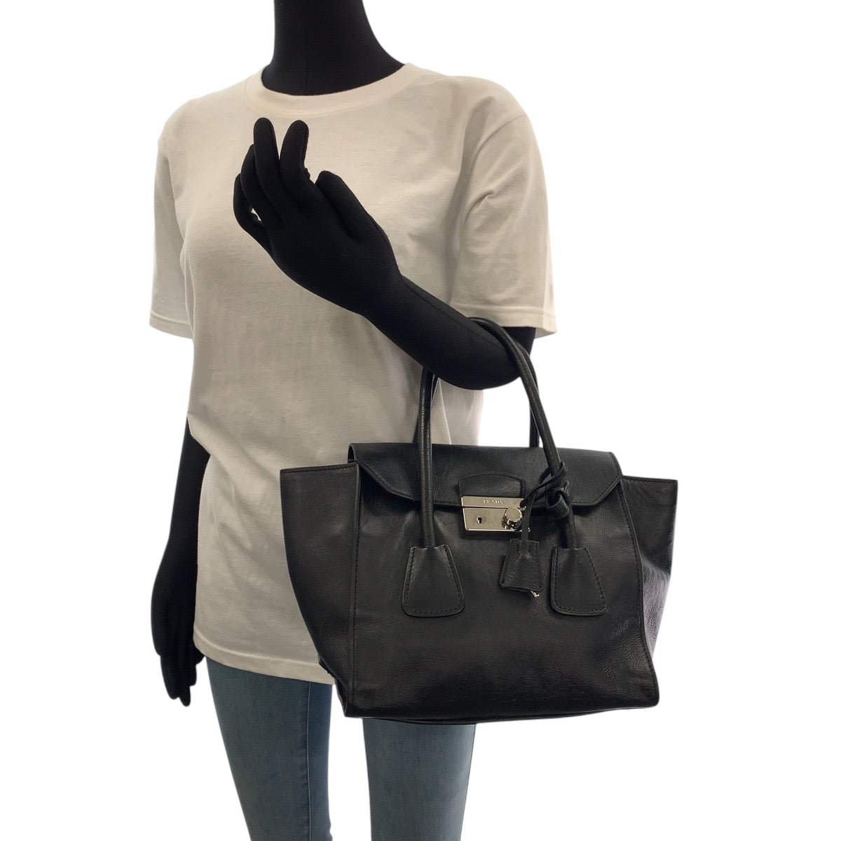 17231
PRADA プラダ ブラック 黒 シルバー金具 レザー BN2665 ハンドバッグ トートバッグ  レディース AB48