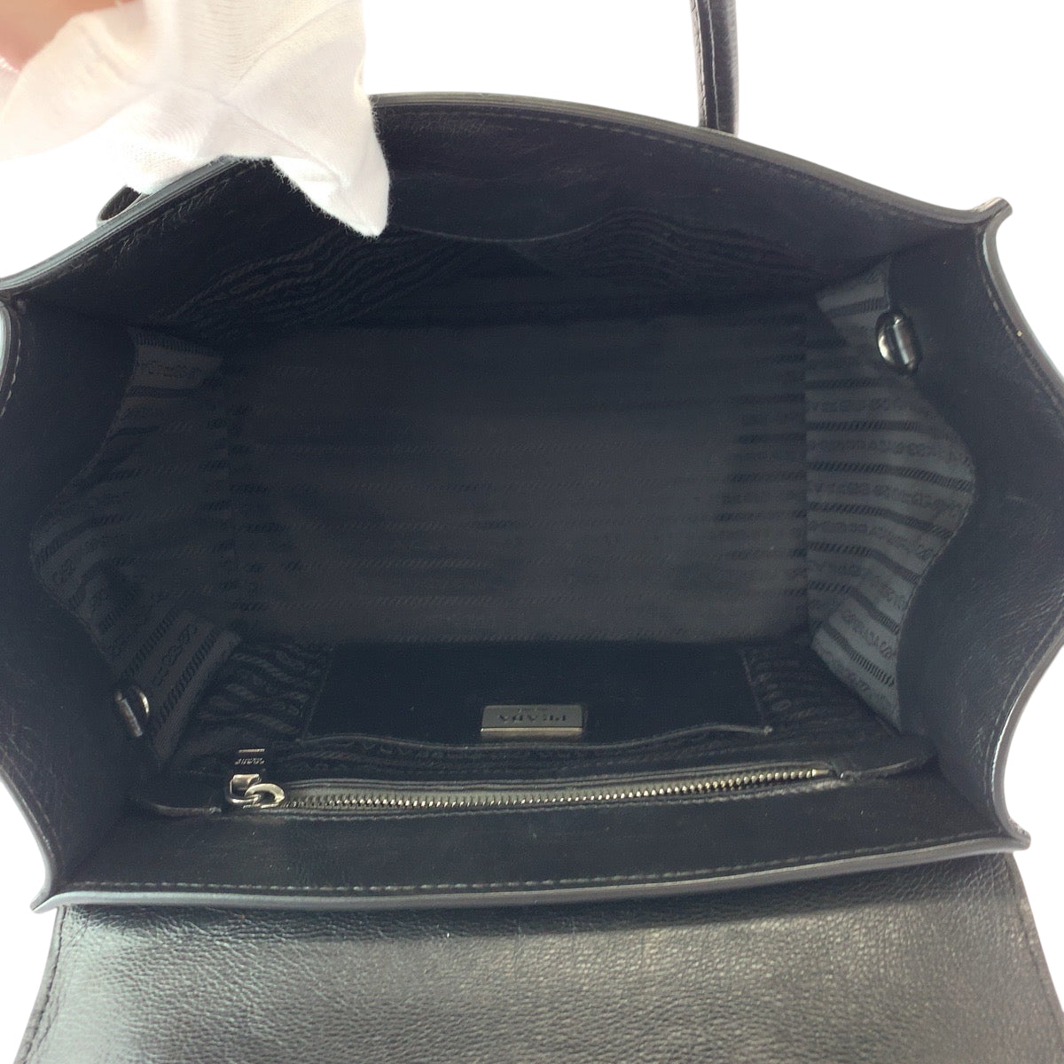 17231
PRADA プラダ ブラック 黒 シルバー金具 レザー BN2665 ハンドバッグ トートバッグ  レディース AB48