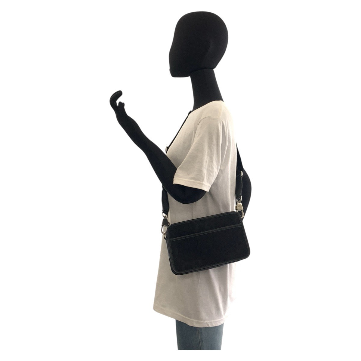 17243
GUCCI グッチ ジャンボGG ブラック 黒 シルバー金具 キャンバス / レザー 696075 ショルダーバッグ ポシェット 男女兼用  メンズ A120
