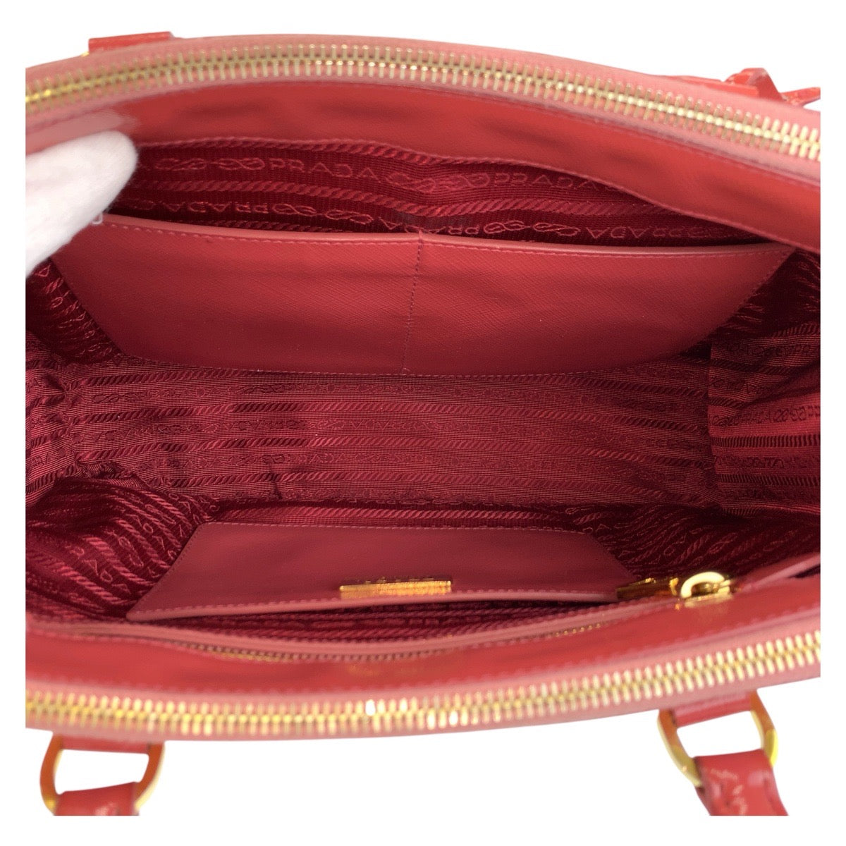 17263
PRADA プラダ サフィアーノ ピンク ゴールド金具 レザー ハンドバッグ トートバッグ ショルダーバッグ 2way レディース AB63