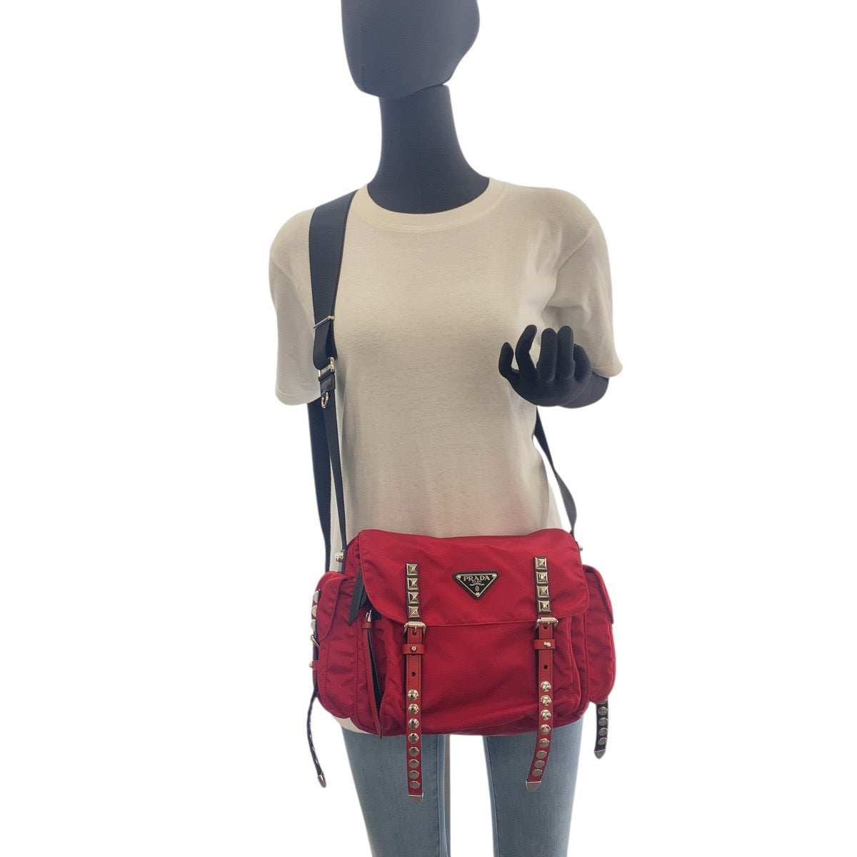 17266
PRADA プラダ ヴィンテージ テスート 三角ロゴプレート レッド ブラック シルバー金具 ナイロン 斜め掛け ショルダーバッグ スタッズ  メンズ A110