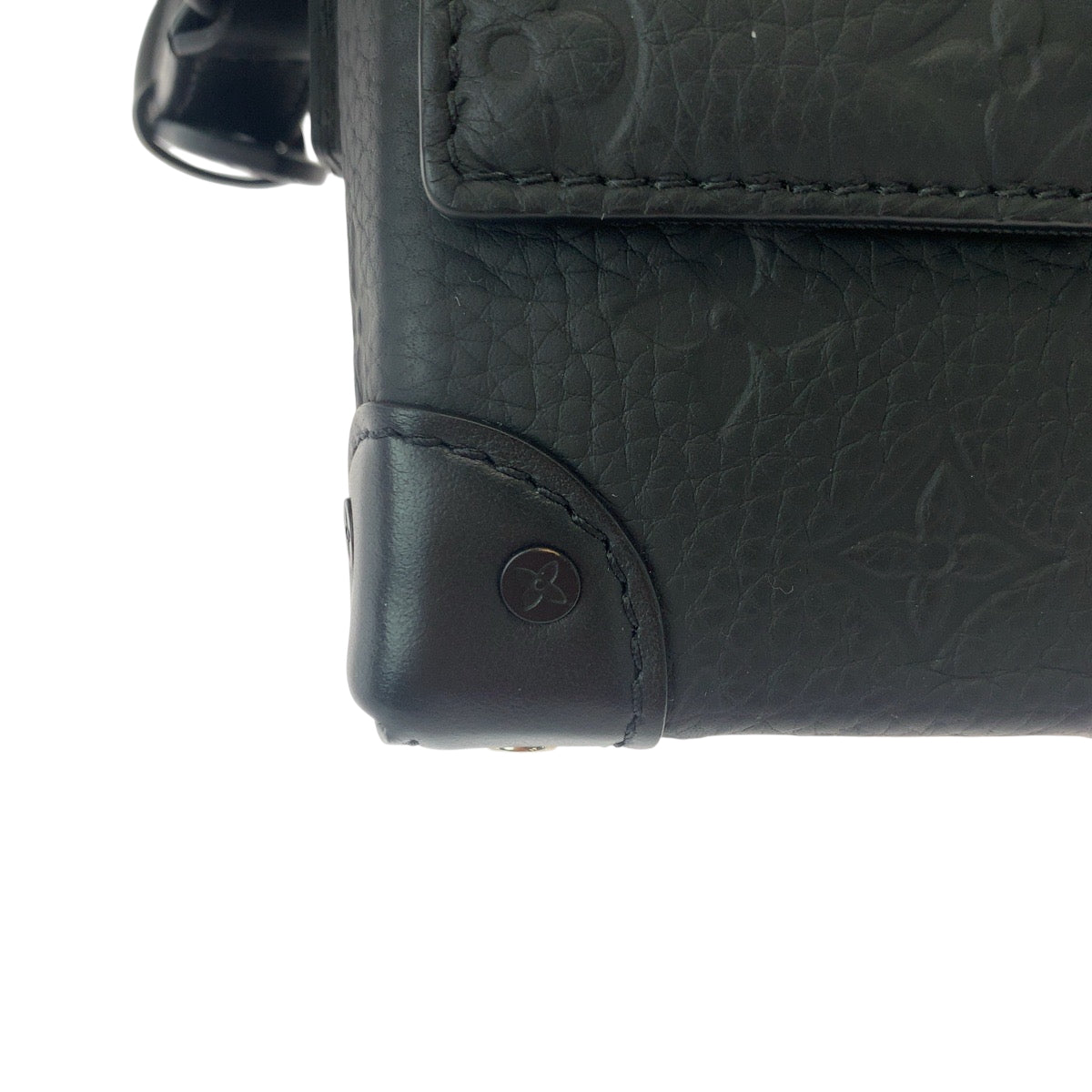 17272
LOUIS VUITTON ルイヴィトン モノグラム スティーマー ウエアラブル ウォレット ノワール ブラック 黒 ブラック金具 レザー M81746 ショルダーバッグ ポシェット  メンズ