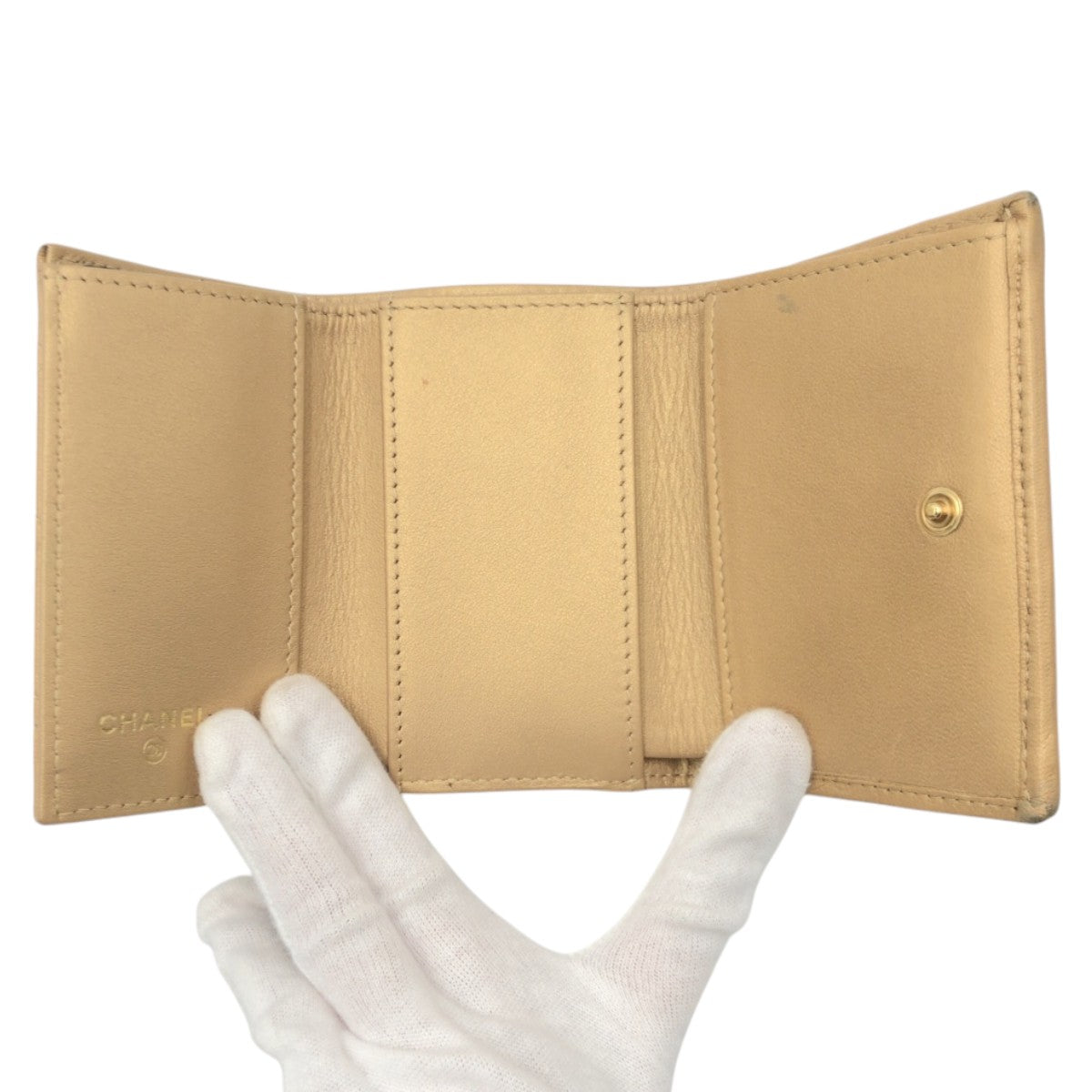 17277
CHANEL シャネル マトラッセ ココマーク ゴールド レザー 三つ折り財布 折財布 コンパクトウォレット レディース AB47