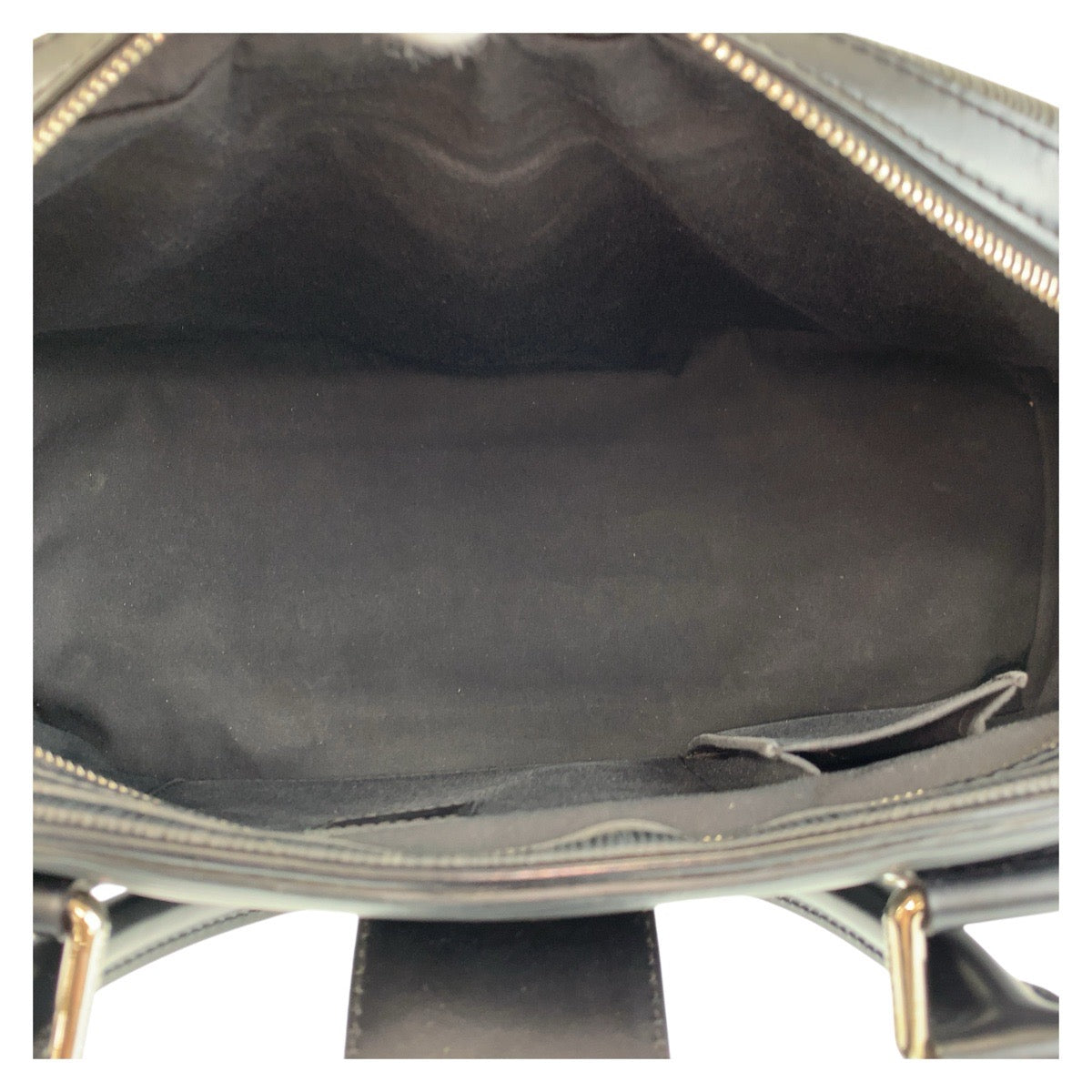 17278
LOUIS VUITTON ルイヴィトン エピ ボーリング モンテーニュGM ブラック 黒 シルバー金具 レザー M59312 ハンドバッグ ショルダーバッグ レディース ABP60