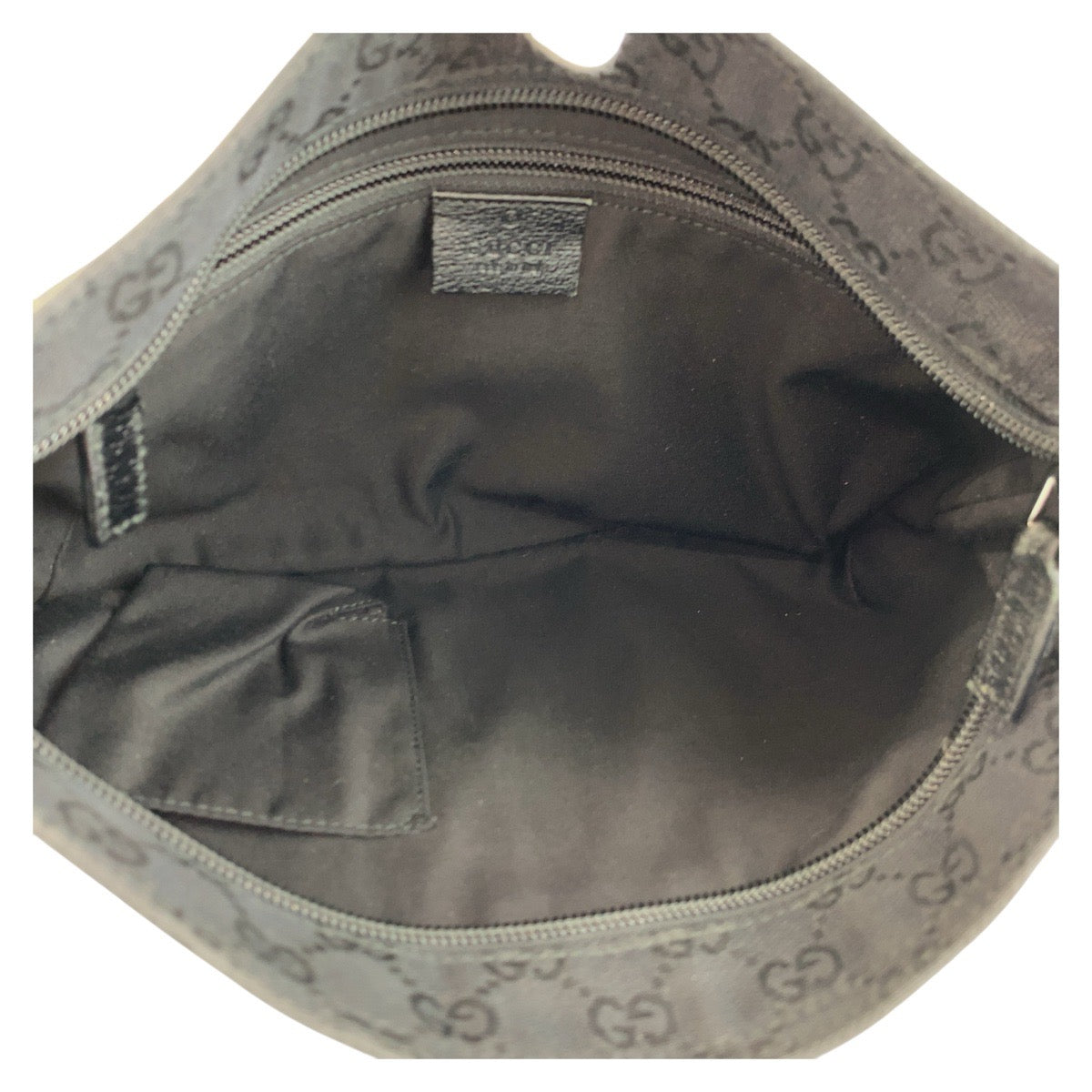 17283
GUCCI グッチ シェリーライン ブラック 黒 シルバー金具 GGキャンバス / レザー 189749 ショルダーバッグ ポシェット レディース A56