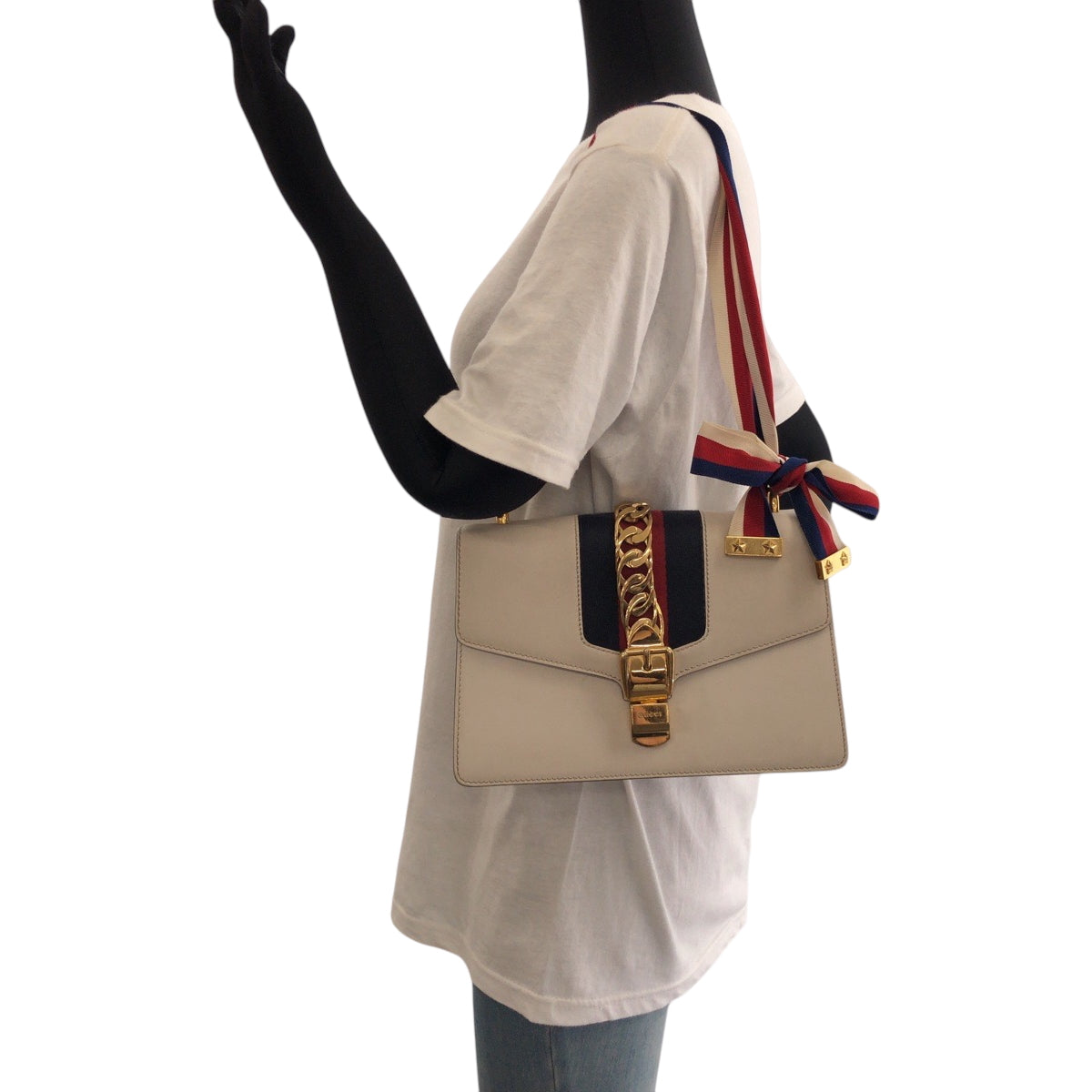 17287
GUCCI グッチ シェリーライン シルヴィ ホワイト グリーン レッド ゴールド金具 レザー 421882 ショルダーバッグ 肩掛け レディース AB65
