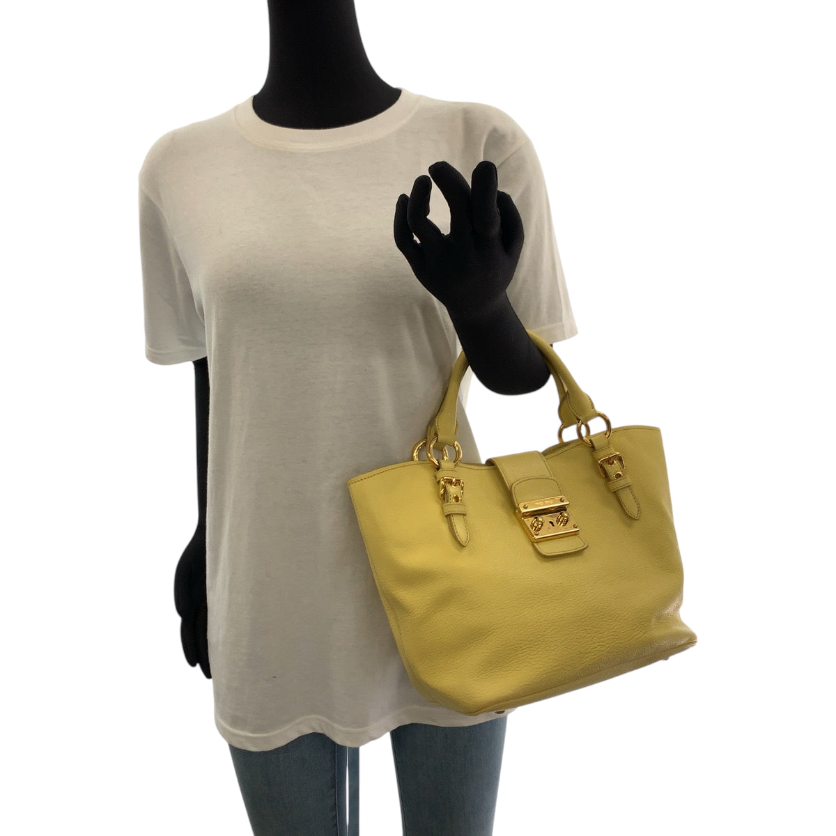 17298
Miu Miu ミュウ ミュウ マドラス イエロー ゴールド金具 レザー 197 B ショルダーバッグ ハンドバッグ 2way  レディース ABP63