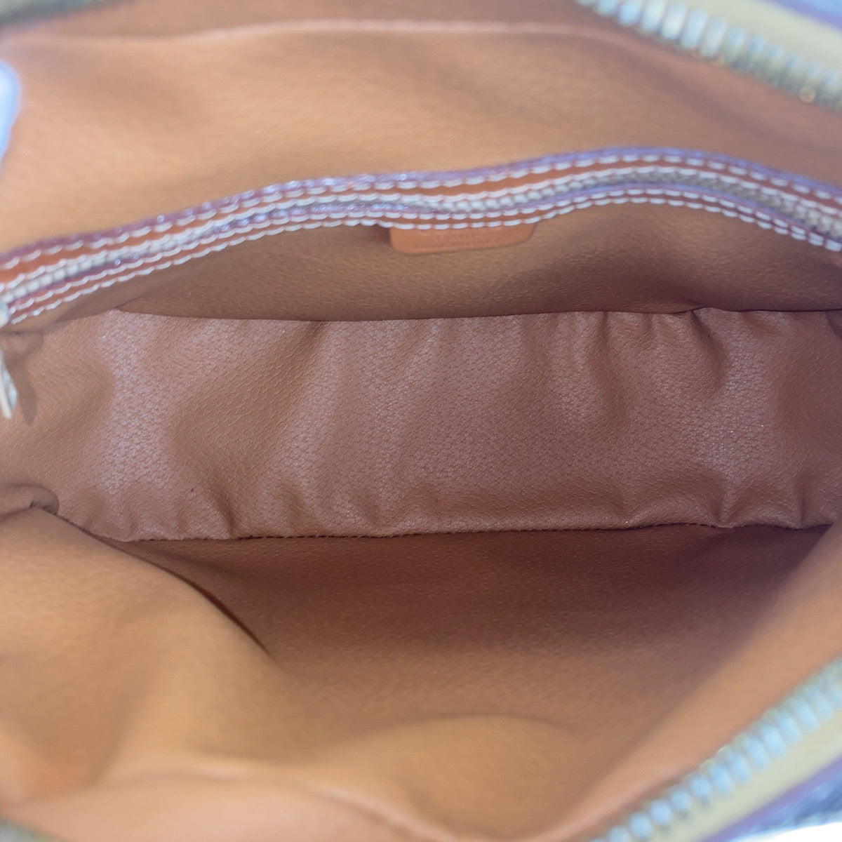 17349
CELINE セリーヌ ヴィンテージ マカダム ブラウン ゴールド金具 PVC / レザー 斜め掛け ショルダーバッグ ポシェット  レディース ABP43