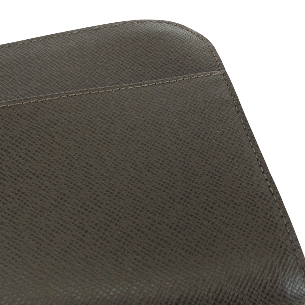 17350
LOUIS VUITTON ルイヴィトン タイガ バイカル ブラウン シルバー金具 タイガ M30188 セカンドバッグ クラッチバッグ  メンズ A40