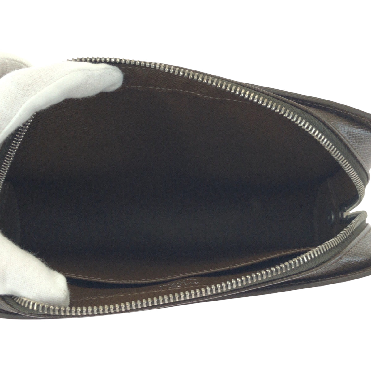 17350
LOUIS VUITTON ルイヴィトン タイガ バイカル ブラウン シルバー金具 タイガ M30188 セカンドバッグ クラッチバッグ  メンズ A40