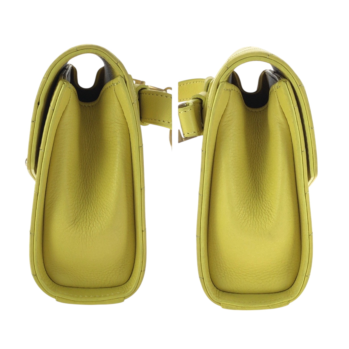 17346
CHANEL シャネル シェブロンステッチ ココマーク ターンロック イエロー ゴールド金具 カーフ チェーンショルダーバッグ ウエストバッグ  レディース A200