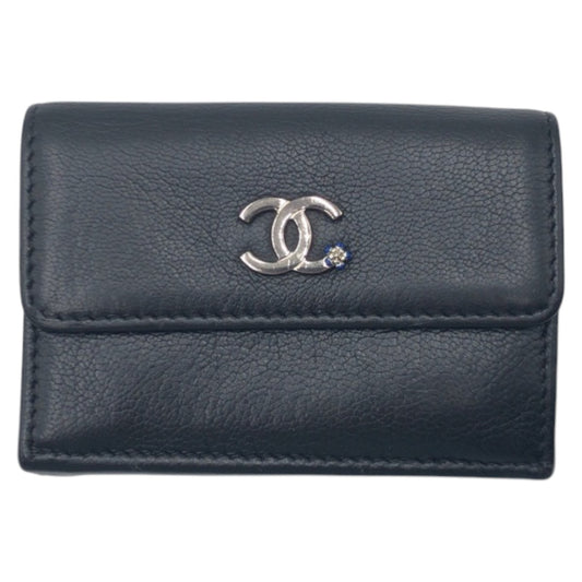 17382
CHANEL シャネル ココマーク ブラック 黒 シルバー レザー 三つ折り財布 折財布 コンパクトウォレット レディース ABP55