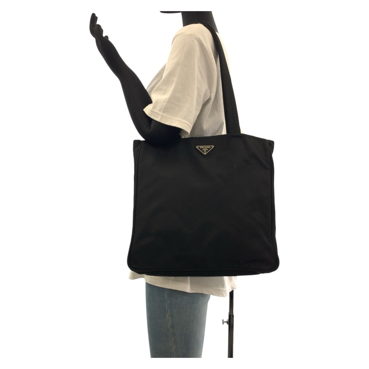 17388
PRADA プラダ テスート 三角ロゴプレート ブラック 黒 シルバー金具 ナイロン トートバッグ ショルダーバッグ  レディース ABP39