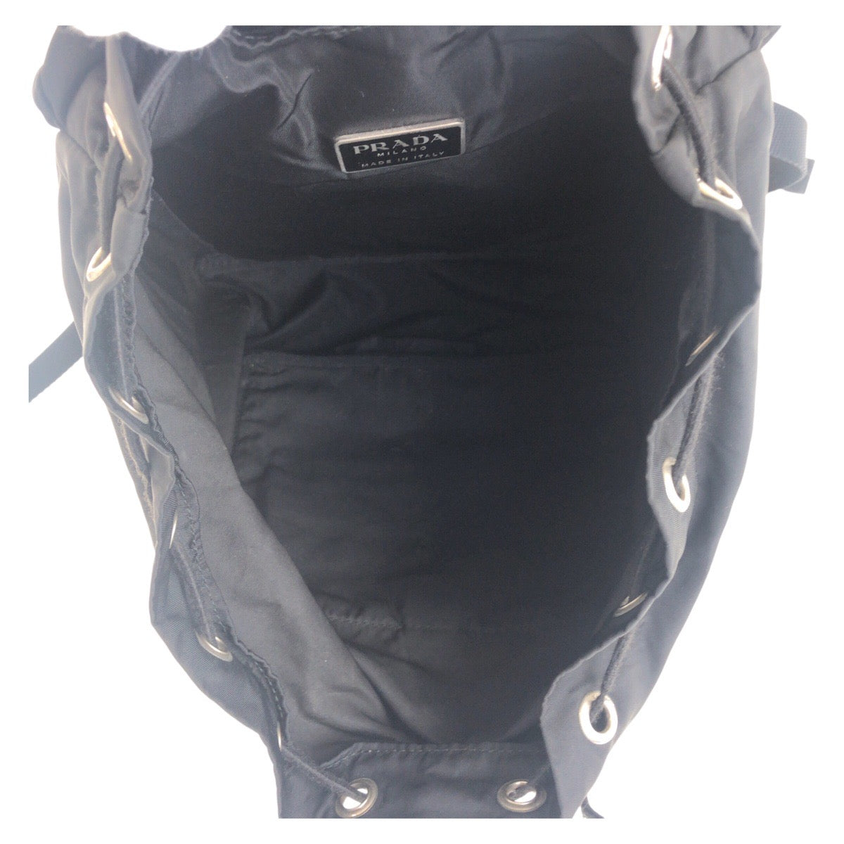 17389
PRADA プラダ テスート 三角ロゴプレート ブラック 黒 シルバー金具 ナイロン バックパック リュック  レディース AB39