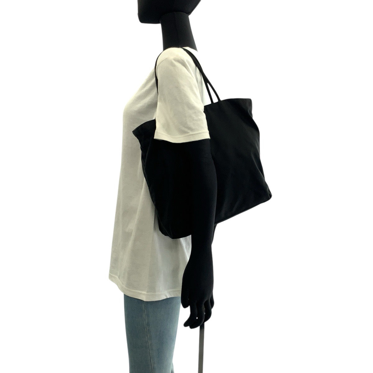 17423
PRADA プラダ テスート 三角ロゴプレート ブラック 黒 シルバー金具 ナイロン トートバッグ ショルダーバッグ  レディース ABP39