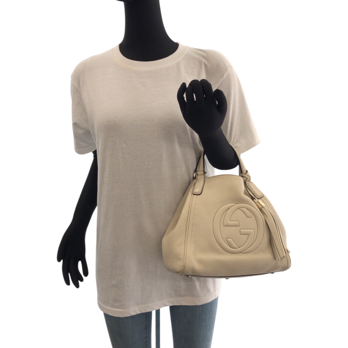 17441
GUCCI グッチ ソーホー インターロッキング フリンジ アイボリー ゴールド金具 レザー 386751 ショルダーバッグ ハンドバッグ 2way  レディース AB63