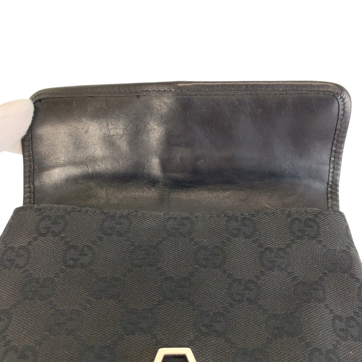 17456
GUCCI グッチ ブラック 黒 シルバー金具 GGキャンバス 92543 ボディバッグ バムバッグ  レディース ABP32