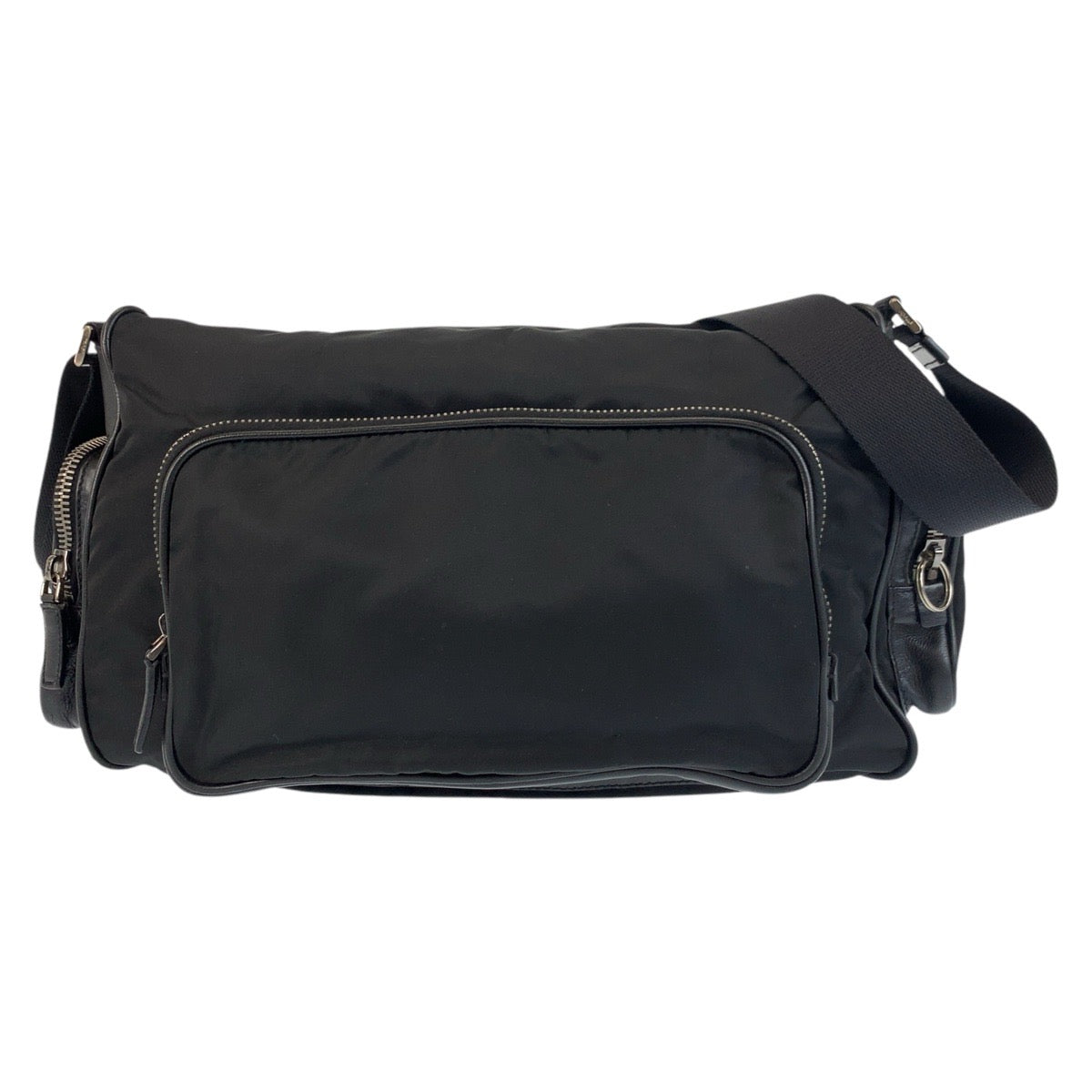 17464
PRADA プラダ テスート 三角ロゴプレート ブラック 黒 シルバー金具 ナイロン ショルダーバッグ メッセンジャーバッグ  メンズ AB22