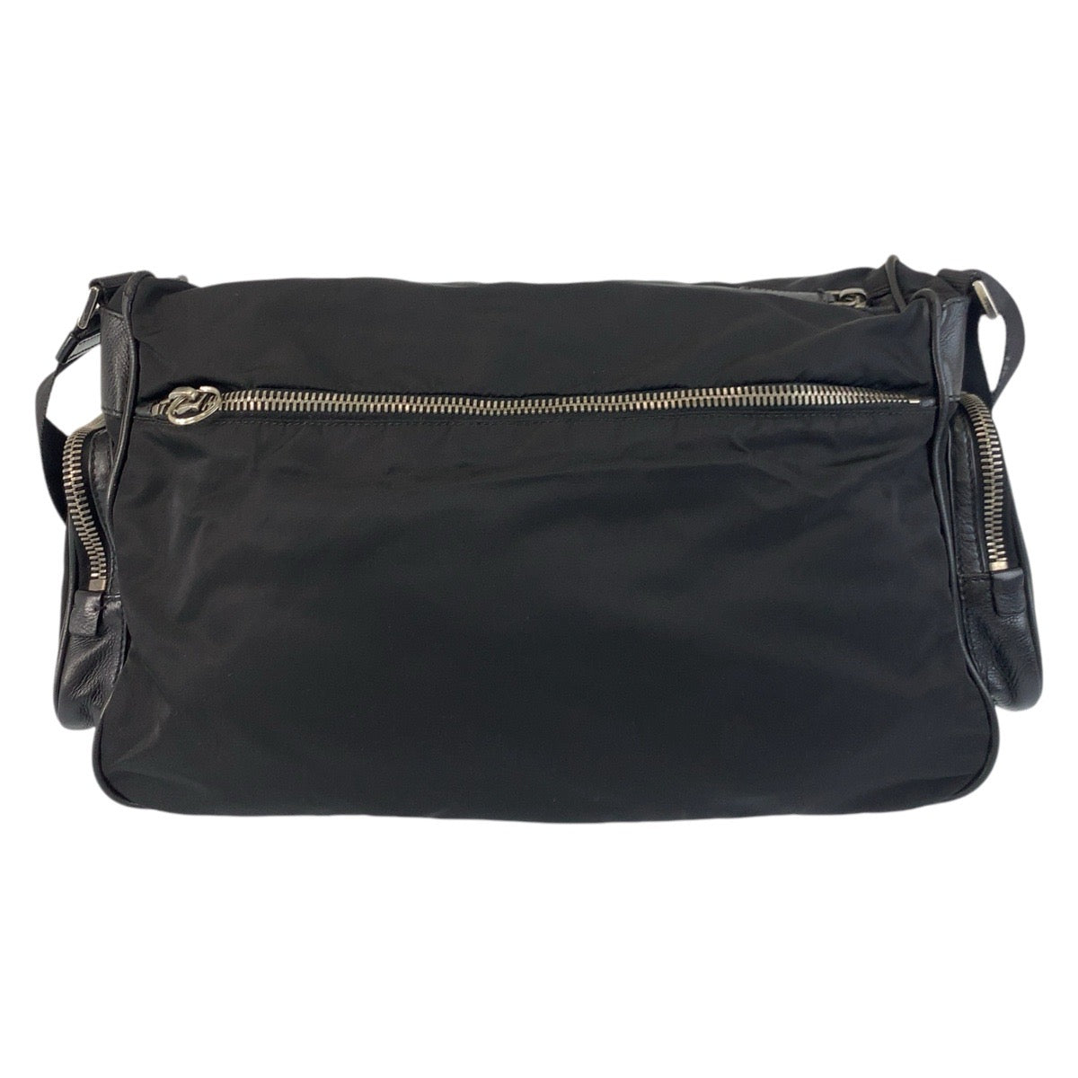 17464
PRADA プラダ テスート 三角ロゴプレート ブラック 黒 シルバー金具 ナイロン ショルダーバッグ メッセンジャーバッグ  メンズ AB22