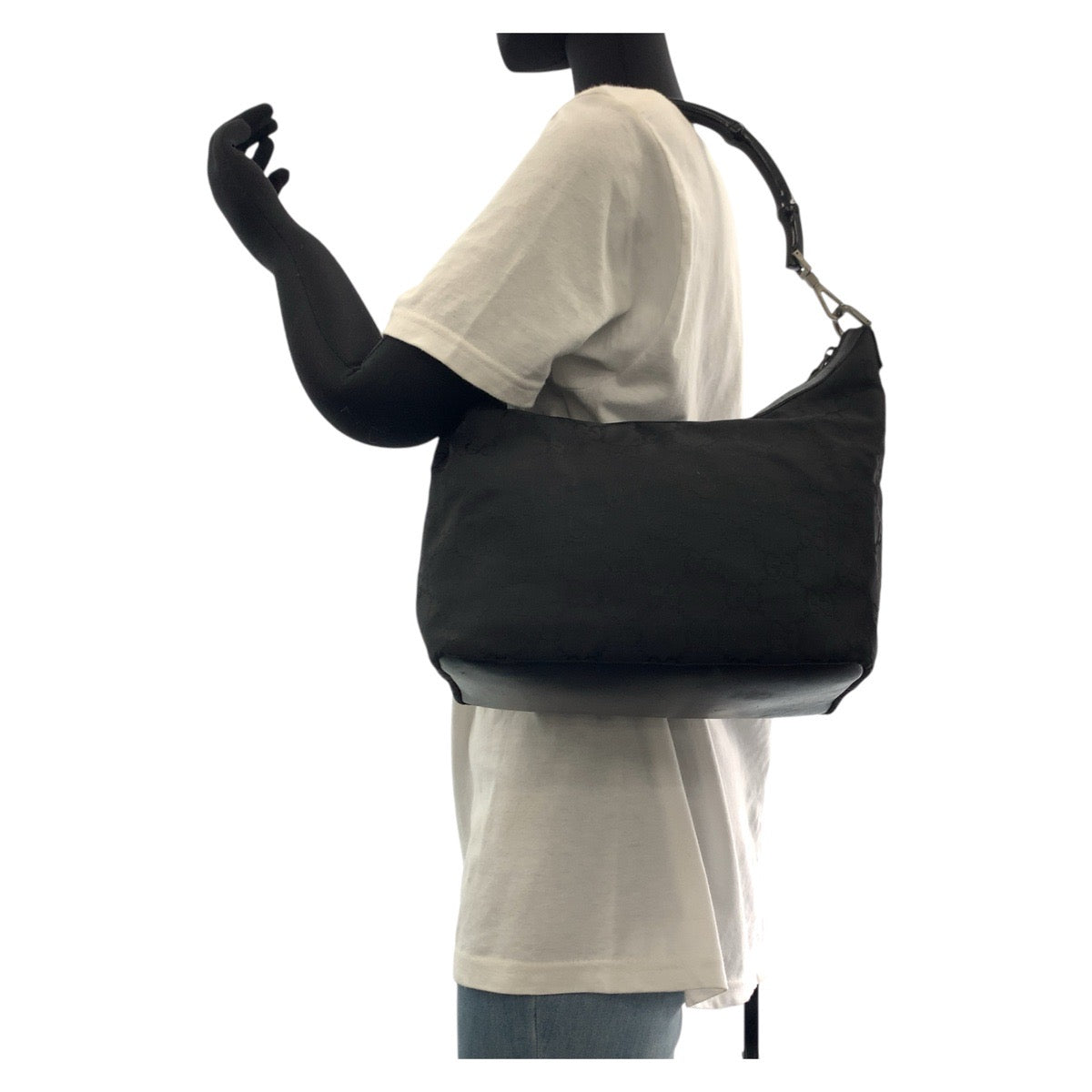 17472
GUCCI グッチ バンブー GG柄 ブラック 黒 シルバー金具 ナイロン / レザー 000 0531 ショルダーバッグ レディース AB32