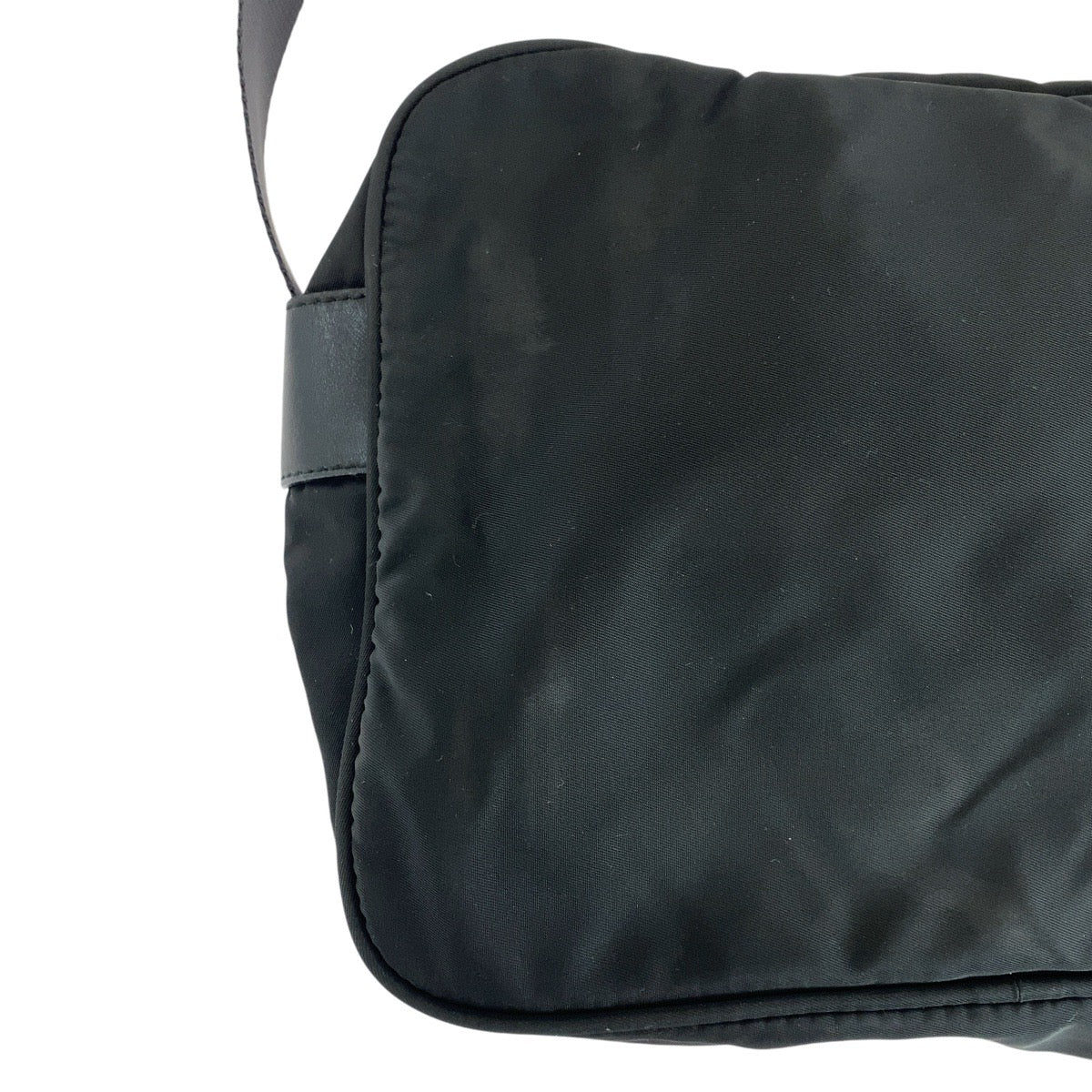 17483
PRADA プラダ テスート 三角ロゴプレート ブラック 黒 シルバー金具 ナイロン ショルダーバッグ ポシェット  レディース
