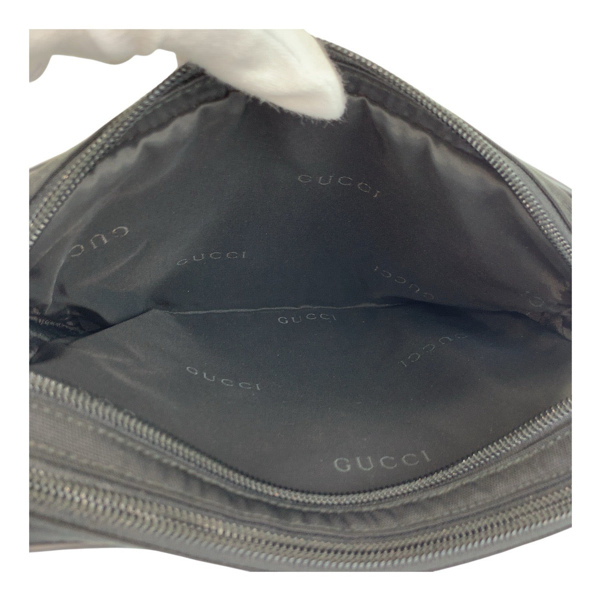 17509
GUCCI グッチ ブラック 黒 シルバー金具 ナイロン / レザー 018 1607 セカンドバッグ クラッチバッグ  メンズ