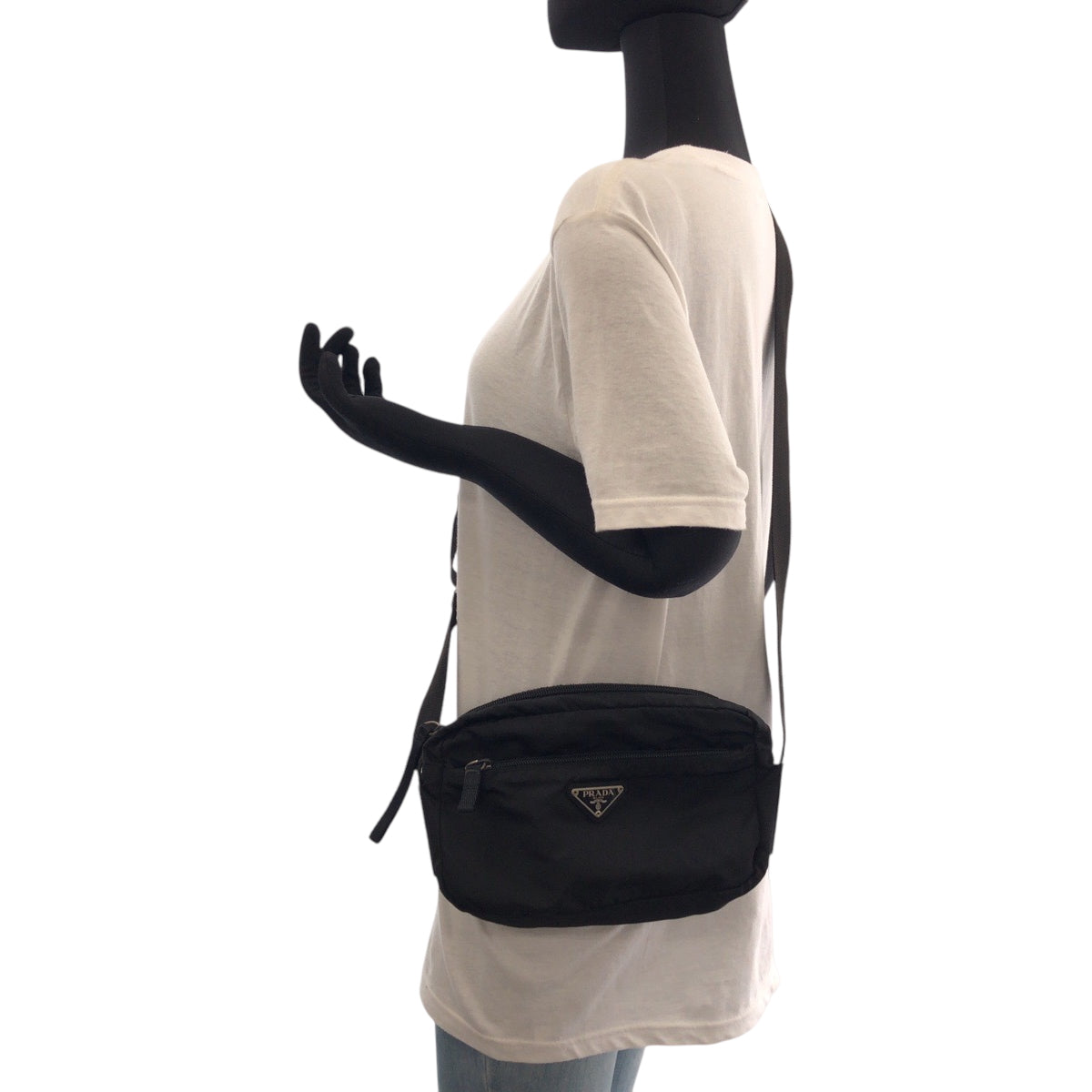 17532
PRADA プラダ テスート 三角ロゴプレート ブラック 黒 シルバー金具 ナイロン B9061 ショルダーバッグ ポシェット  レディース