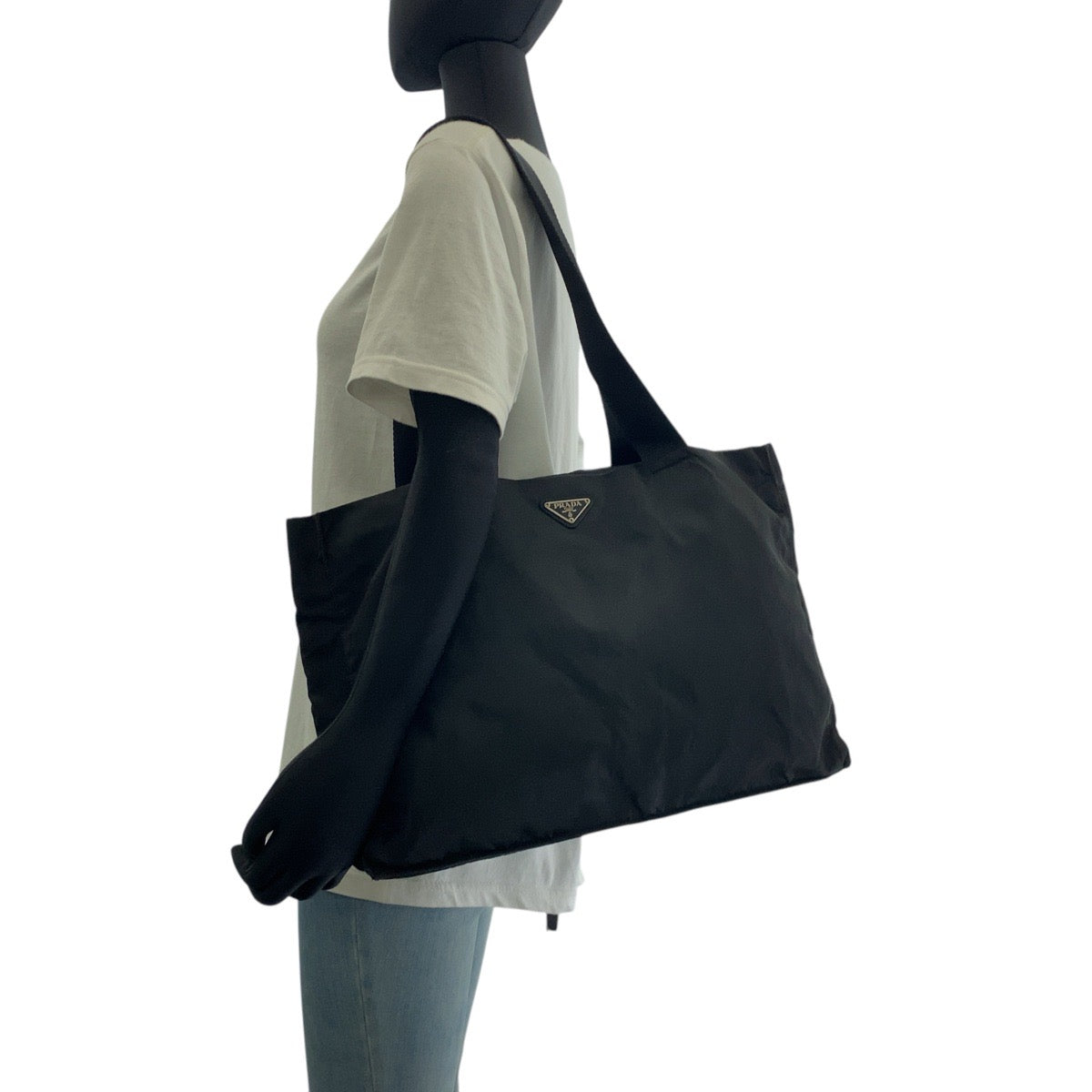 17571
PRADA プラダ テスート 三角ロゴプレート ブラック 黒 シルバー金具 ナイロン トートバッグ ショルダーバッグ 男女兼用  レディース ABP45