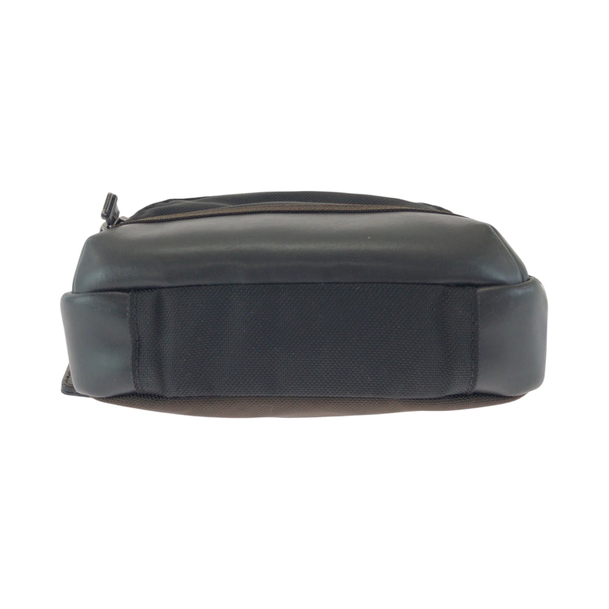 17578
TUMI トゥミ ALPHA BRAVO Barstow Crossbody ブラック ブラウン シルバー金具 ナイロン 222306HK2 ショルダーバッグ ポシェット  メンズ ABP16