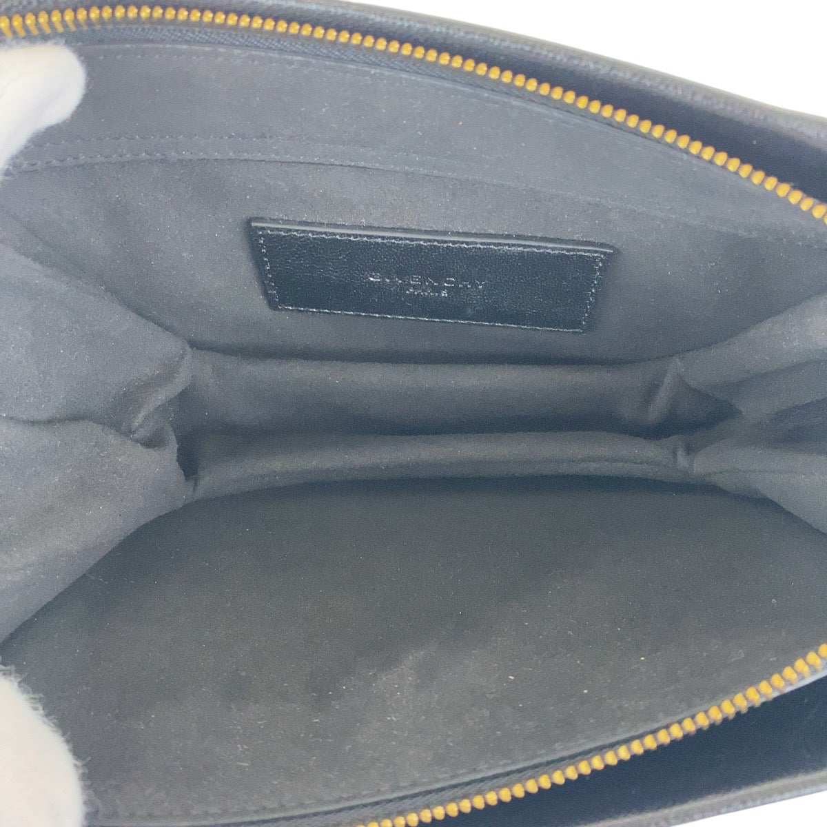 17581
Givenchy ジバンシー ブラック 黒 ゴールド金具 レザー ショルダーバッグ ハンドバッグ 2WAY  レディース