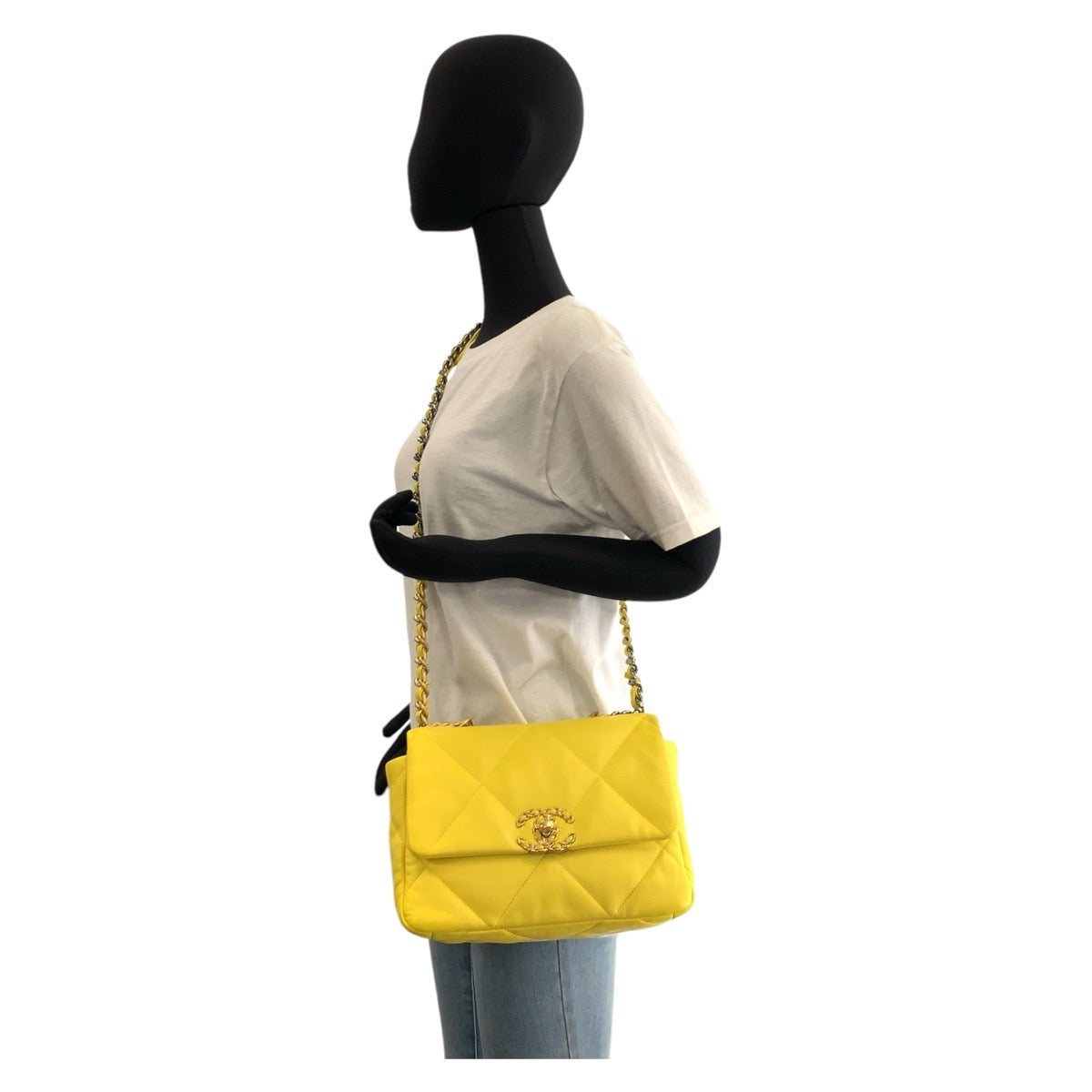 17593
CHANEL シャネル マトラッセ 19 ココマーク ターンロック イエロー ゴールド金具 ラムスキン チェーンショルダーバッグ  レディース ABP490