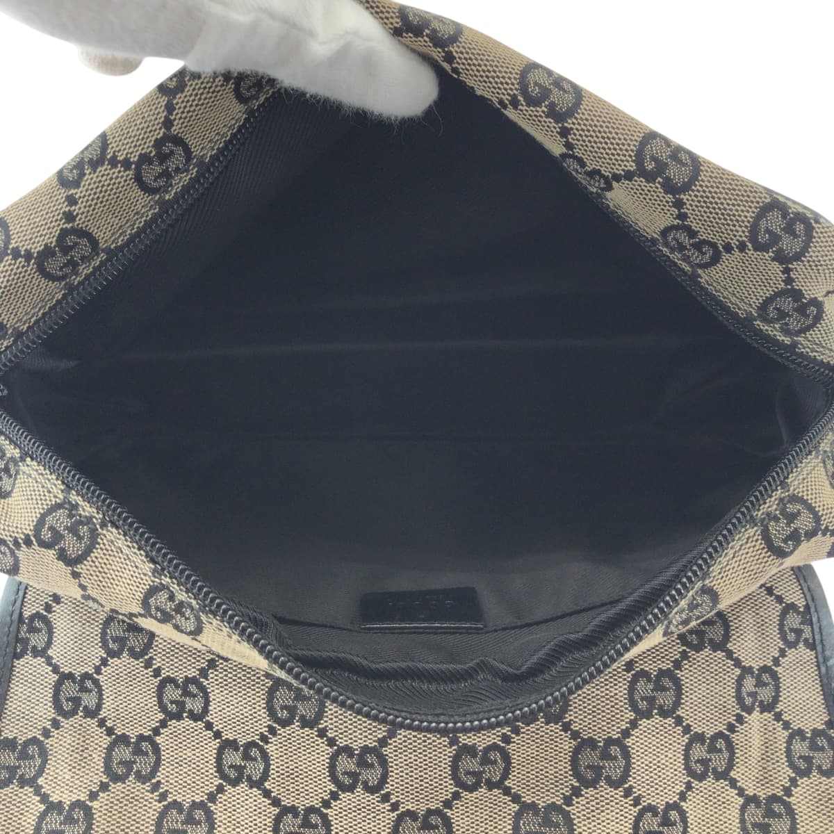 17600
GUCCI グッチ ベージュ ブラック ゴールド金具 GGキャンバス 019 0375 ショルダーバッグ メッセンジャーバッグ  レディース A45