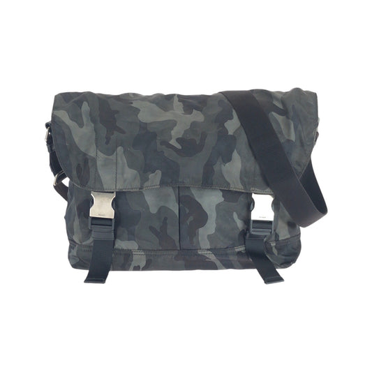 17602
PRADA プラダ テスート 三角ロゴプレート カーキ ブラック 黒 ナイロン / レザー ショルダーバッグ メッセンジャーバッグ  メンズ ABP65